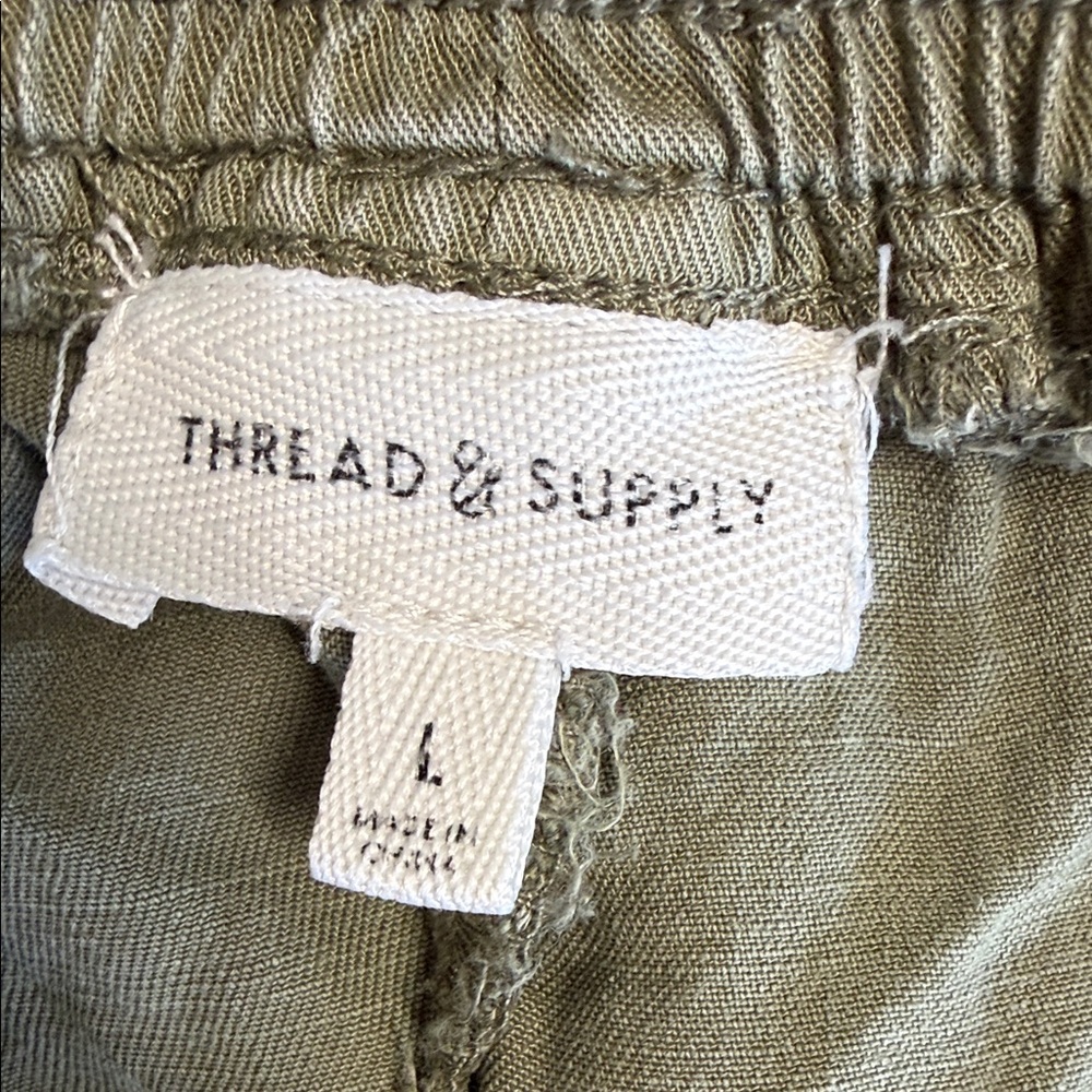 Women shorts - Picture 2 of 4